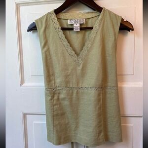 Women's Green Sleeveless Top